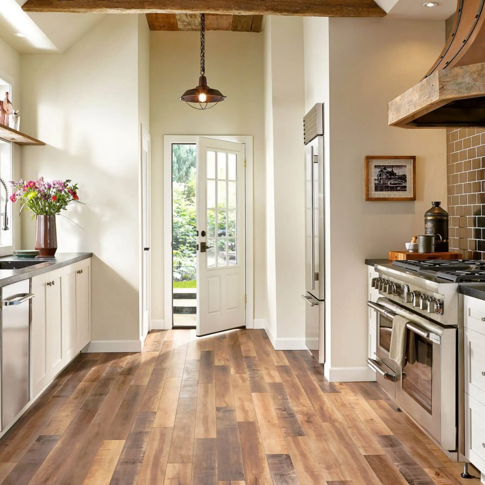 Kitchen Laminate flooring | Shelley Carpets